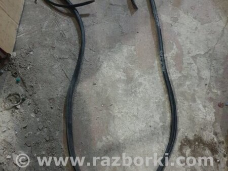 ФОТО Уплотнительная резинка задняя правая для Subaru Forester SH S12 (08-12) Київ