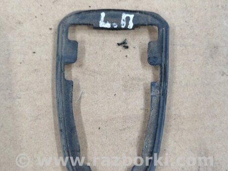 ФОТО Уплотнительная резинка передняя левая для Subaru Forester SJ S13 (12-18) Київ