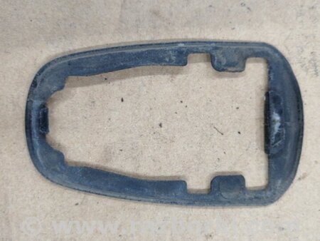 ФОТО Уплотнительная резинка передняя левая для Subaru Forester SJ S13 (12-18) Київ