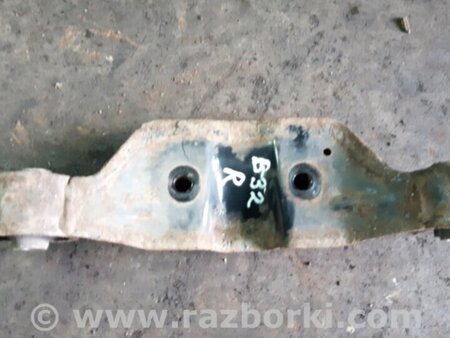 ФОТО Кронштейн задний для Subaru Tribeca B9 (05-08) Київ
