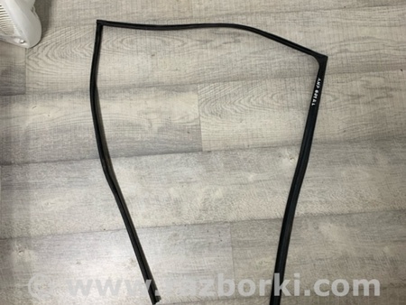 ФОТО Уплотнительная резинка задняя левая для Subaru Outback V BS (14-21) Київ