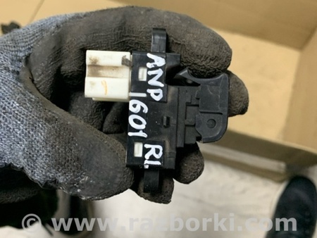 ФОТО Кнопка задняя левая для Subaru Outback V BS (14-21) Київ