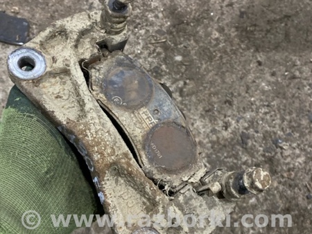 ФОТО Скоба суппорта передняя правая для Subaru Outback III BP/BL (03-09) Київ