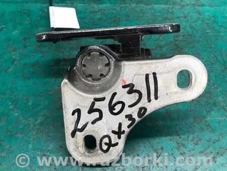 ФОТО Петля двері нижня для Infiniti QX30 (15-19) Київ