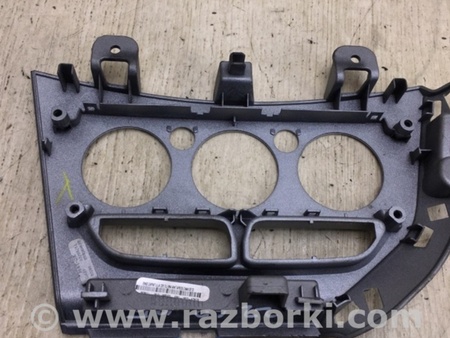 ФОТО Накладка торпедо-центр. для Ford Focus 3 (01.2010 - 03.2018) Київ