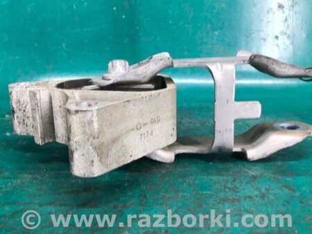 ФОТО Подушка двигуна для Infiniti QX30 (15-19) Київ