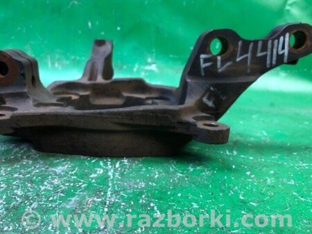 ФОТО Кулак поворотний для Mitsubishi Endeavor (03-11) Київ