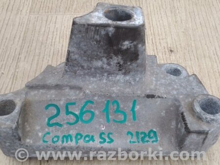 ФОТО Кронштейн крепления КПП для Jeep Compass (06-15) Київ