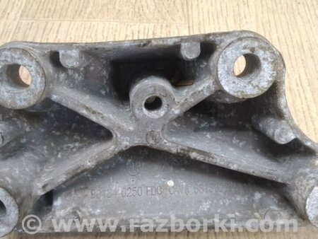 ФОТО Кронштейн крепления КПП для Jeep Compass (06-15) Київ