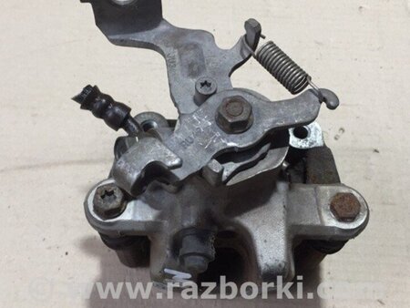 ФОТО Супорт гальмівний для Toyota Matrix (08-14) Київ