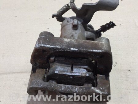 ФОТО Супорт гальмівний для Toyota Matrix (08-14) Київ