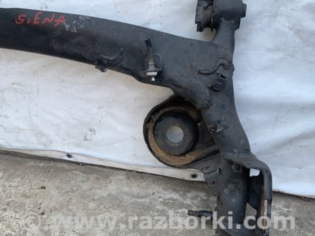 ФОТО Балка задньої підвіски для Toyota Sienna (11-16) Київ