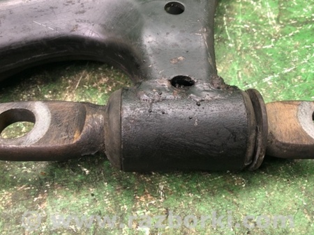 ФОТО Важіль передньої підвіски нижній для Lexus ES300/ES330 (01-06) Київ