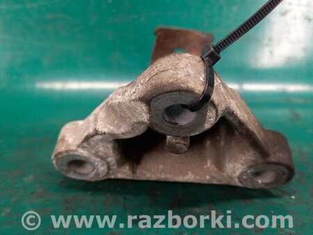 ФОТО Кронштейн двигуна для Volvo S70 Київ