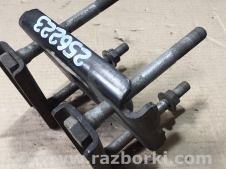 ФОТО Кріплення ресори для Nissan NV200 USA (2013-) Київ