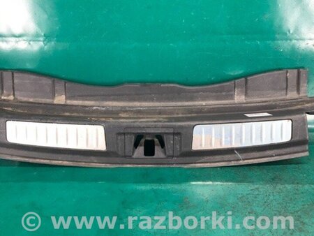 ФОТО Накладка на поріг багажника для Infiniti QX30 (15-19) Київ