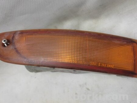 ФОТО Повторювач повороту у бампер для Mazda Xedos 9 Київ