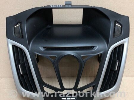 ФОТО Накладка торпедо під магнітолу для Ford Focus 3 (01.2010 - 03.2018) Київ