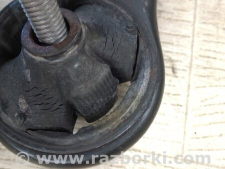 ФОТО Важіль передньої підвіски нижній для Toyota Matrix (08-14) Київ