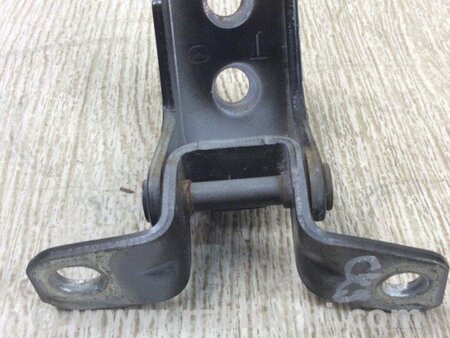 ФОТО Петля двері нижня для Mazda CX-9 TB (2007-2016) Київ