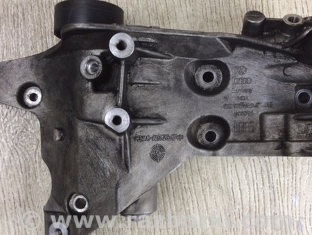 ФОТО Кронштейн масляного фільтра для Volkswagen Passat CC (01.2012-12.2016) Київ