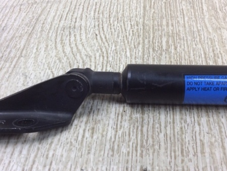 ФОТО Амортизатор кришки багажника для Mazda CX-9 TB (2007-2016) Київ