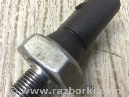 ФОТО Датчик тиску олії ДВЗ для Volkswagen Passat CC (01.2012-12.2016) Київ