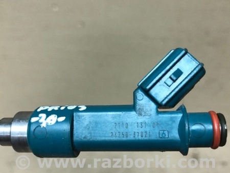 ФОТО Форсунка паливна для Toyota Prius III XW30 (09-15) Київ