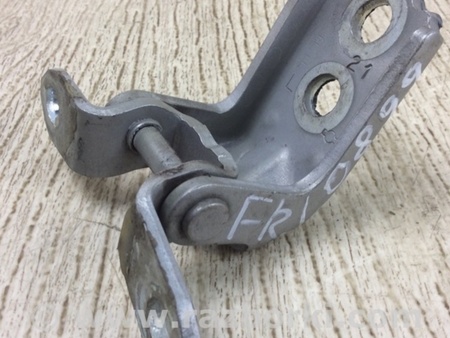 ФОТО Петля двері нижня для Nissan Sentra B16 (06-10) Київ