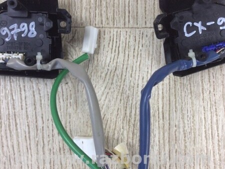 ФОТО Кнопки руля для Mazda CX-9 TB (2007-2016) Київ