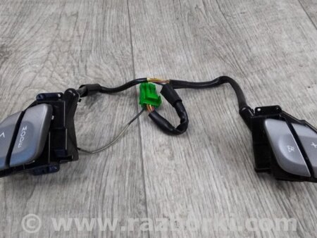 ФОТО Кнопки руля для Subaru Tribeca B9 (05-08) Київ