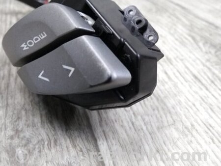 ФОТО Кнопки руля для Subaru Tribeca B9 (05-08) Київ