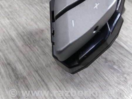 ФОТО Кнопки руля для Subaru Tribeca B9 (05-08) Київ
