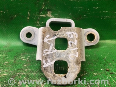 ФОТО Петля двері верхня для Jeep Compass (06-15) Київ