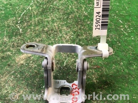 ФОТО Петля двері верхня для Jeep Compass (06-15) Київ