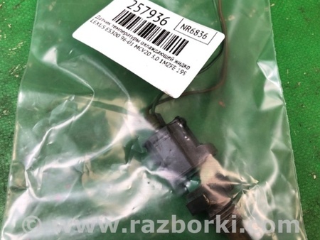 ФОТО Датчик температури охолоджувальної рідини для Lexus ES300 (96-01) Київ