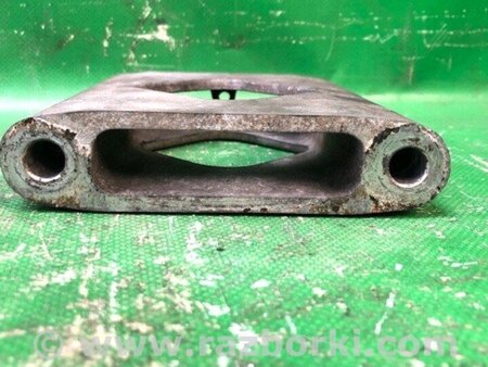 ФОТО Кронштейн двигуна для Lexus ES300 (96-01) Київ