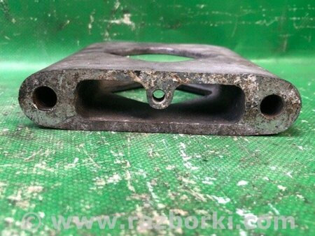 ФОТО Кронштейн двигуна для Lexus ES300 (96-01) Київ