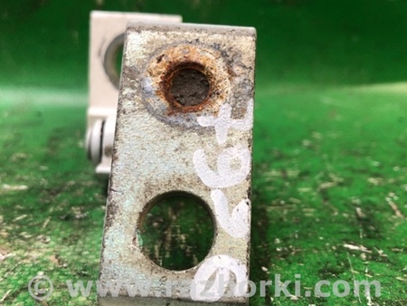 ФОТО Петля двері верхня для Volkswagen Passat B7 (09.2010-06.2015) Київ