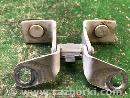 ФОТО Петля кришки багажника для Jeep Compass (06-15) Київ