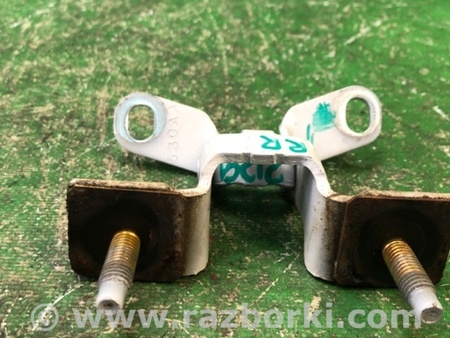 ФОТО Петля кришки багажника для Jeep Compass (06-15) Київ