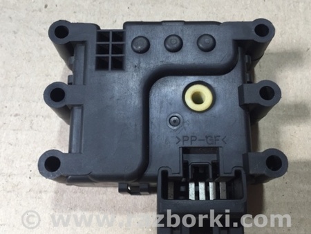 ФОТО Моторчик заслінки пічки для Mazda 3 II BL (08-13) Київ