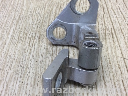 ФОТО Петля двері верхня для Volkswagen Passat CC (01.2012-12.2016) Київ