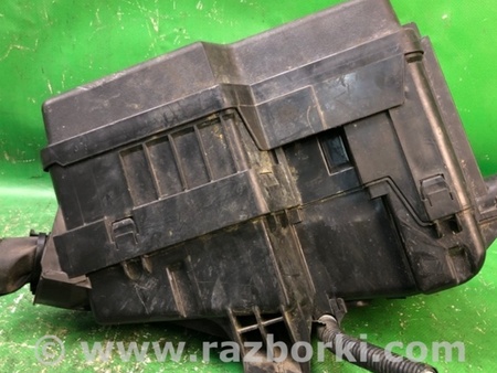 ФОТО Блок запобіжників моторний відсік для Toyota Sienna (11-16) Київ