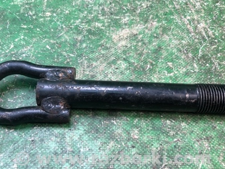 ФОТО Петля буксирувальна для Toyota Matrix Київ