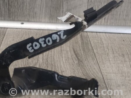 ФОТО Петля капоту для Toyota Matrix Київ