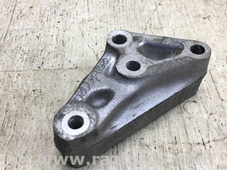 ФОТО Кронтейн генератора для Toyota Solara Київ