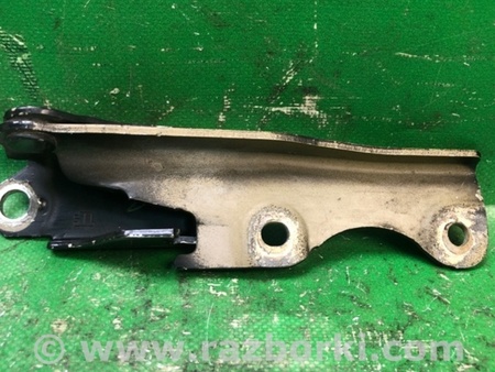 ФОТО Петля капоту для Mitsubishi Galant Київ