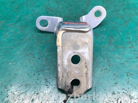 ФОТО Петля двері нижня для Lexus RX300/330/350/400 (03-09) Київ