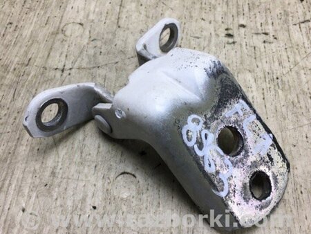 ФОТО Петля двері верхня для Nissan NV200 USA (2013-) Київ